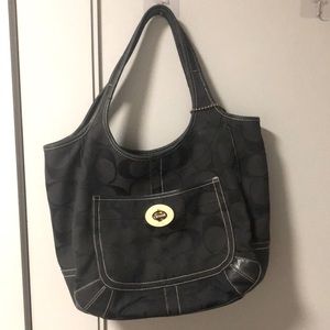 Coach Bag!! work bag! Black adorable purse! Prefect for laptop and other items!